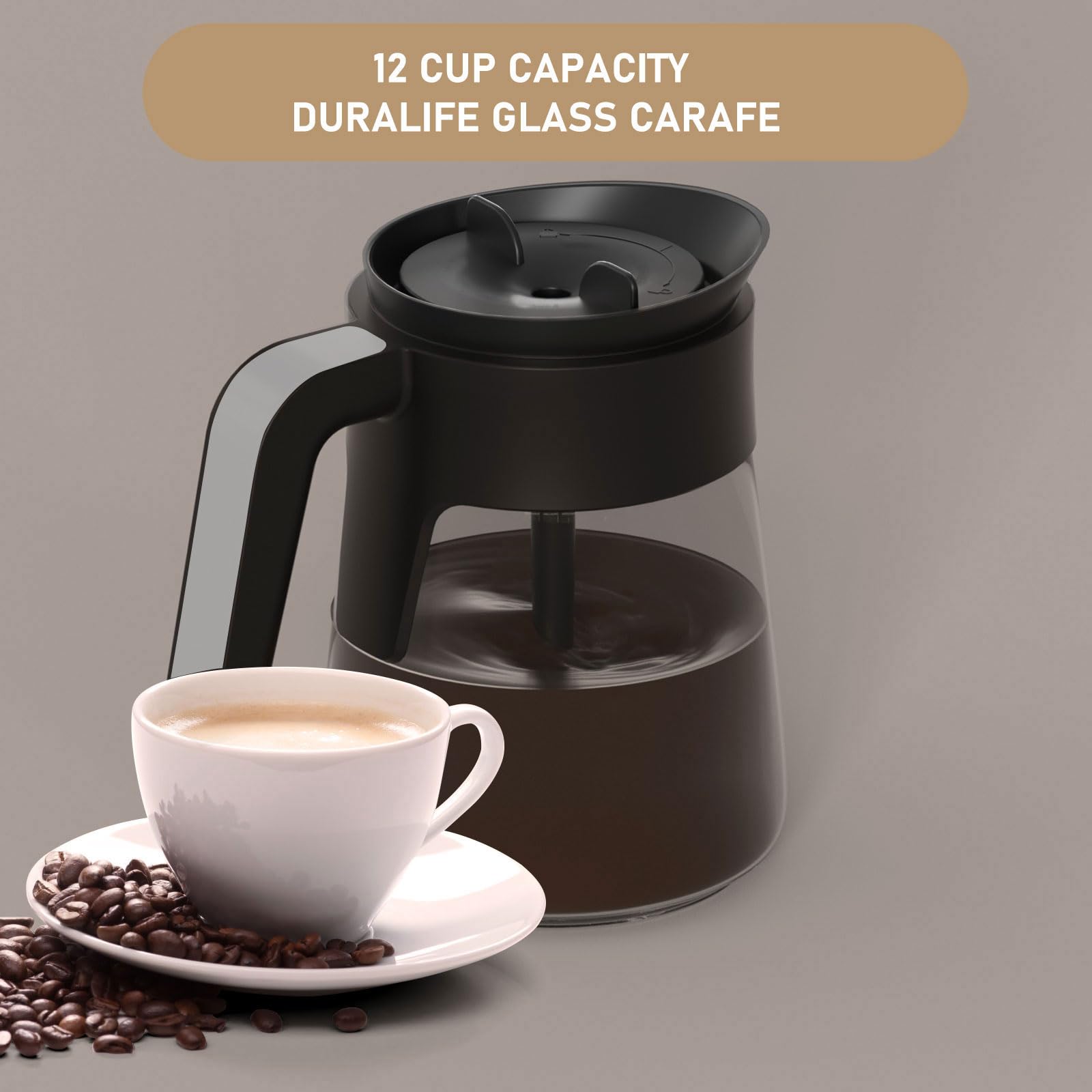 Mango ergonómico para un agarre cómodo al verter café.