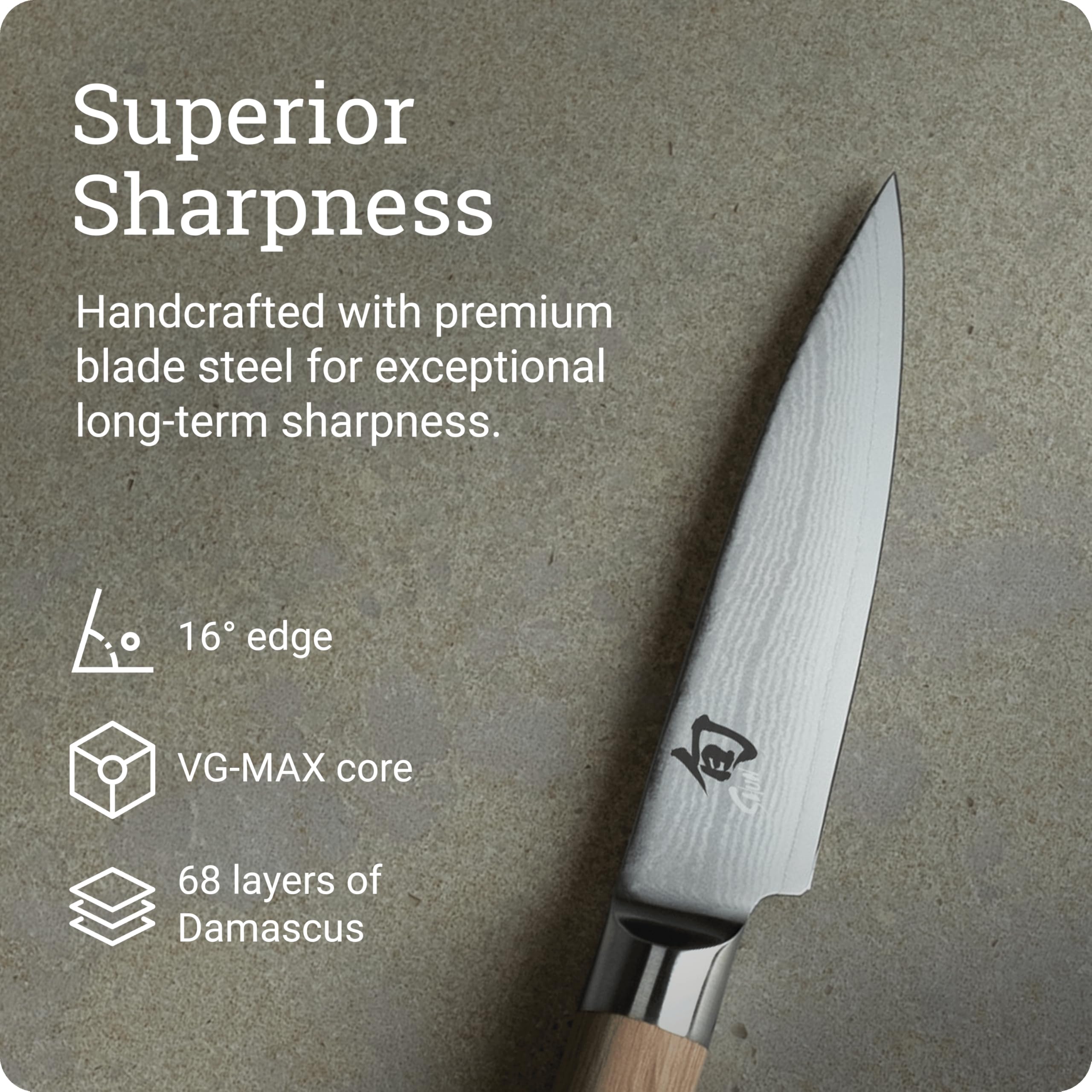 Shun Classic Blonde pelando fruta con mango, alta precisión.