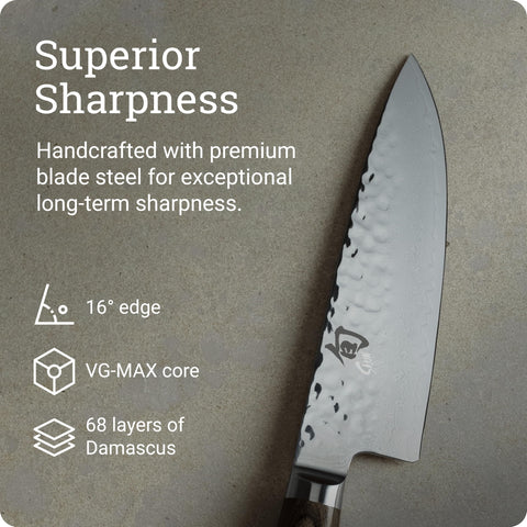 Shun Premier 6'' cuchillo chef, acabado martillado facilita liberar los alimentos