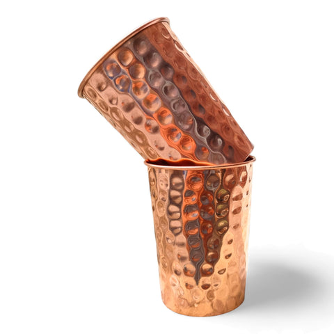 Vaso de cobre martillado Siddhivinayak Overseas diseño elegante para cualquier mesa