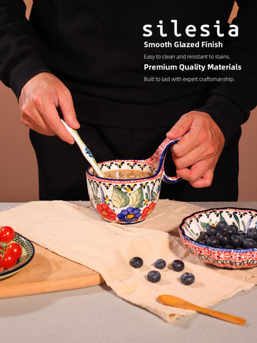 Plato a juego para postres y acompañamientos con estilo.
