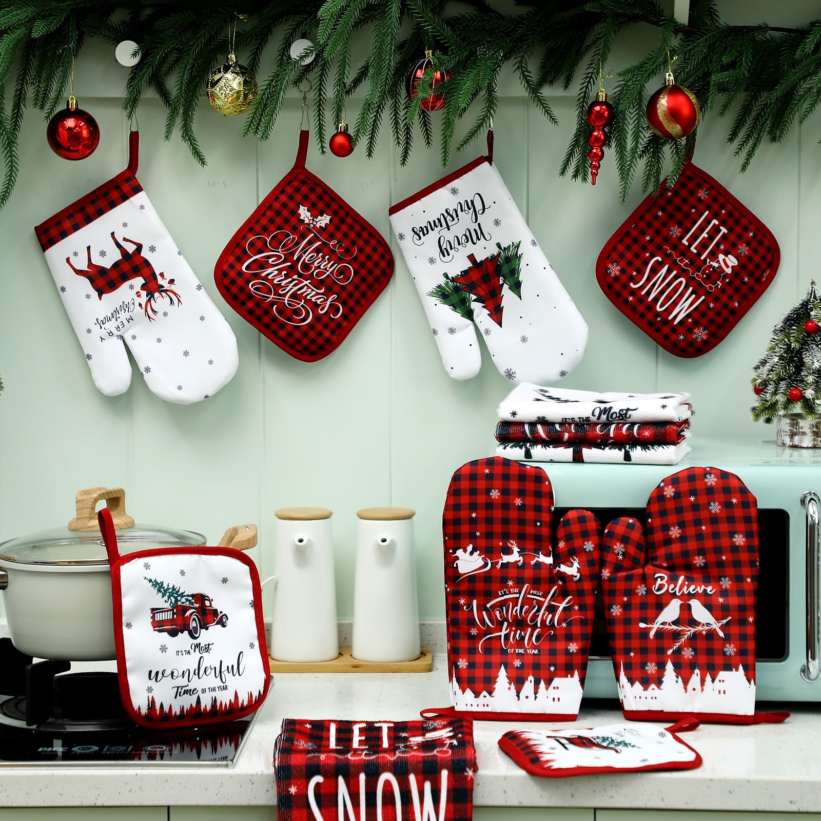 Conjunto de cocina navideño SiliFine con diseño vintage para la mesa.