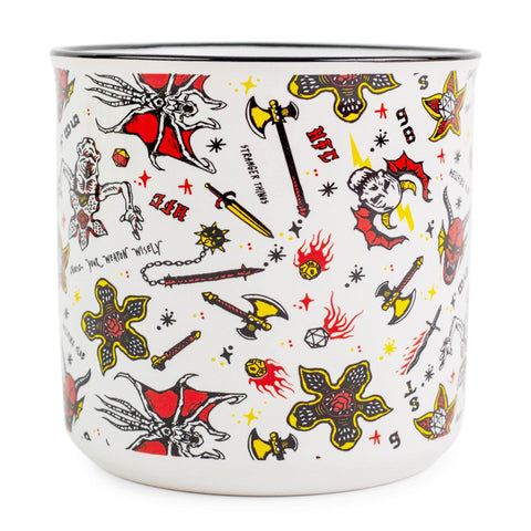 Vaso mini de Silver Buffalo con Sombrerero Loco, escena colorida, perfecto para brindis temáticos.