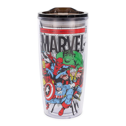 Diseño colorido de héroes Marvel en la taza, perfecto para fans
