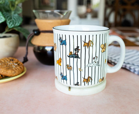 Taza apta para microondas para recalentados rápidos.