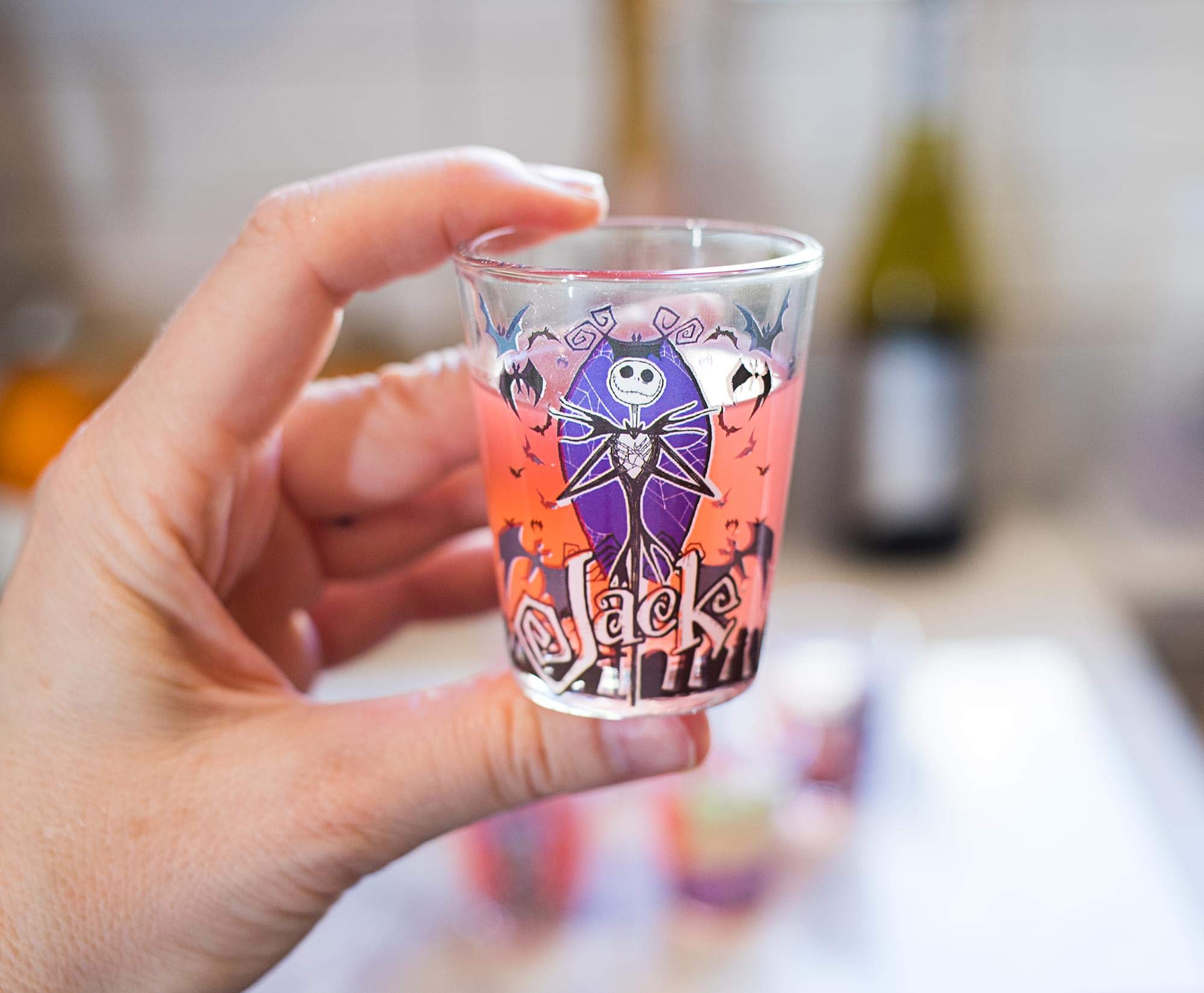 Vaso pequeño con Oogie Boogie, perfecto para regalos temáticos y fiestas.