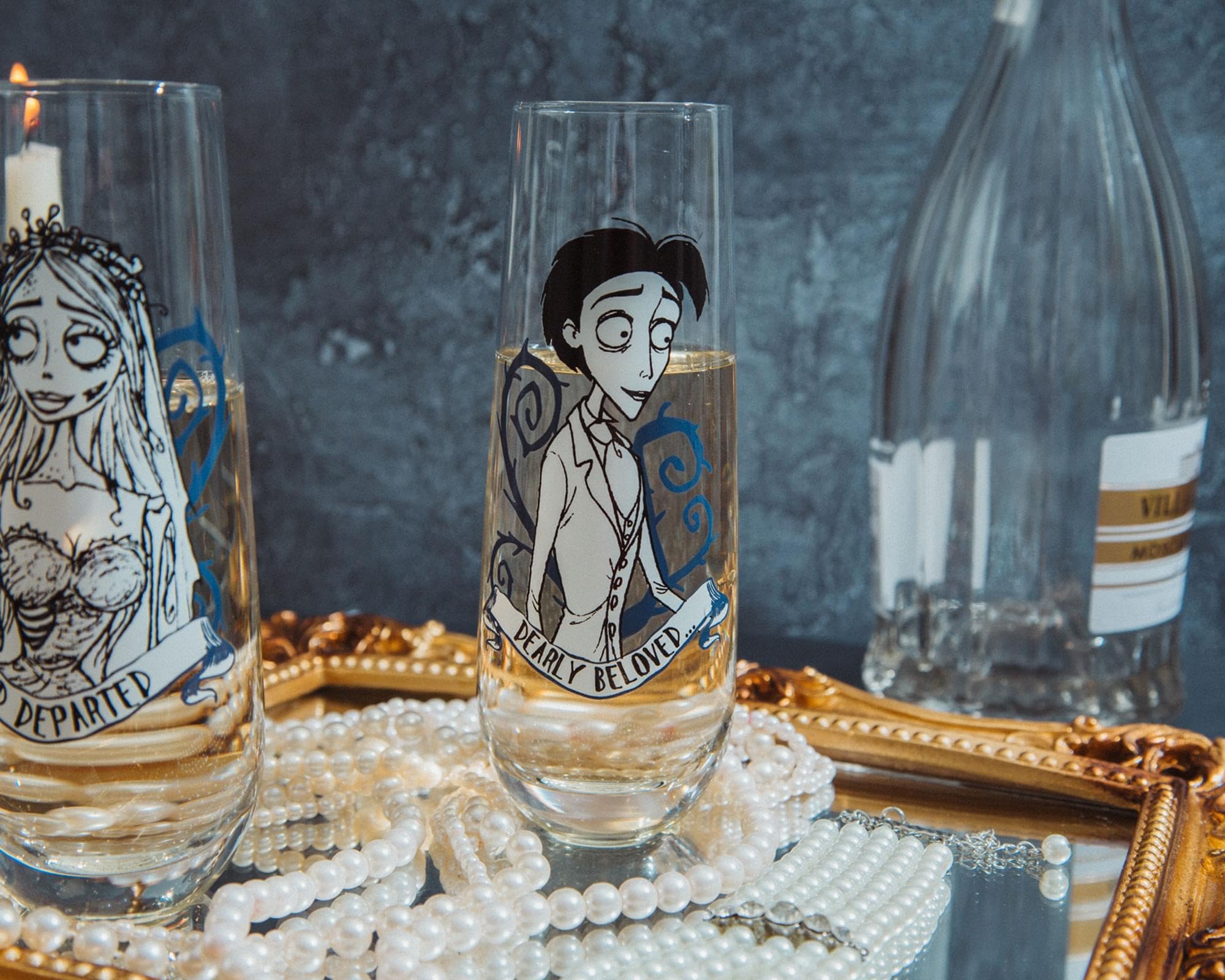 Edición licenciada Corpse Bride Silver Buffalo, copas de 9 onzas para coleccionistas.
