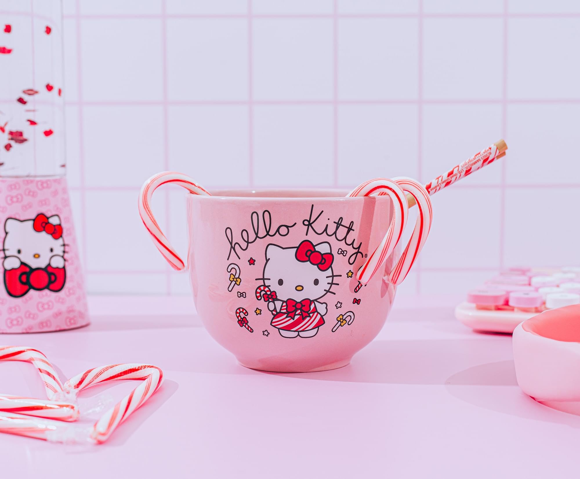 Uso versátil para ramen, sopas y curries navideños con Hello Kitty.