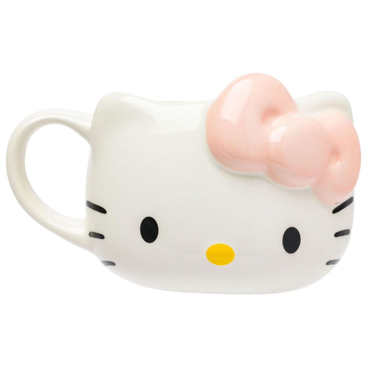 Taza Silver Buffalo Hello Kitty con cara 3D y lazo rosa, ideal para café matutino.