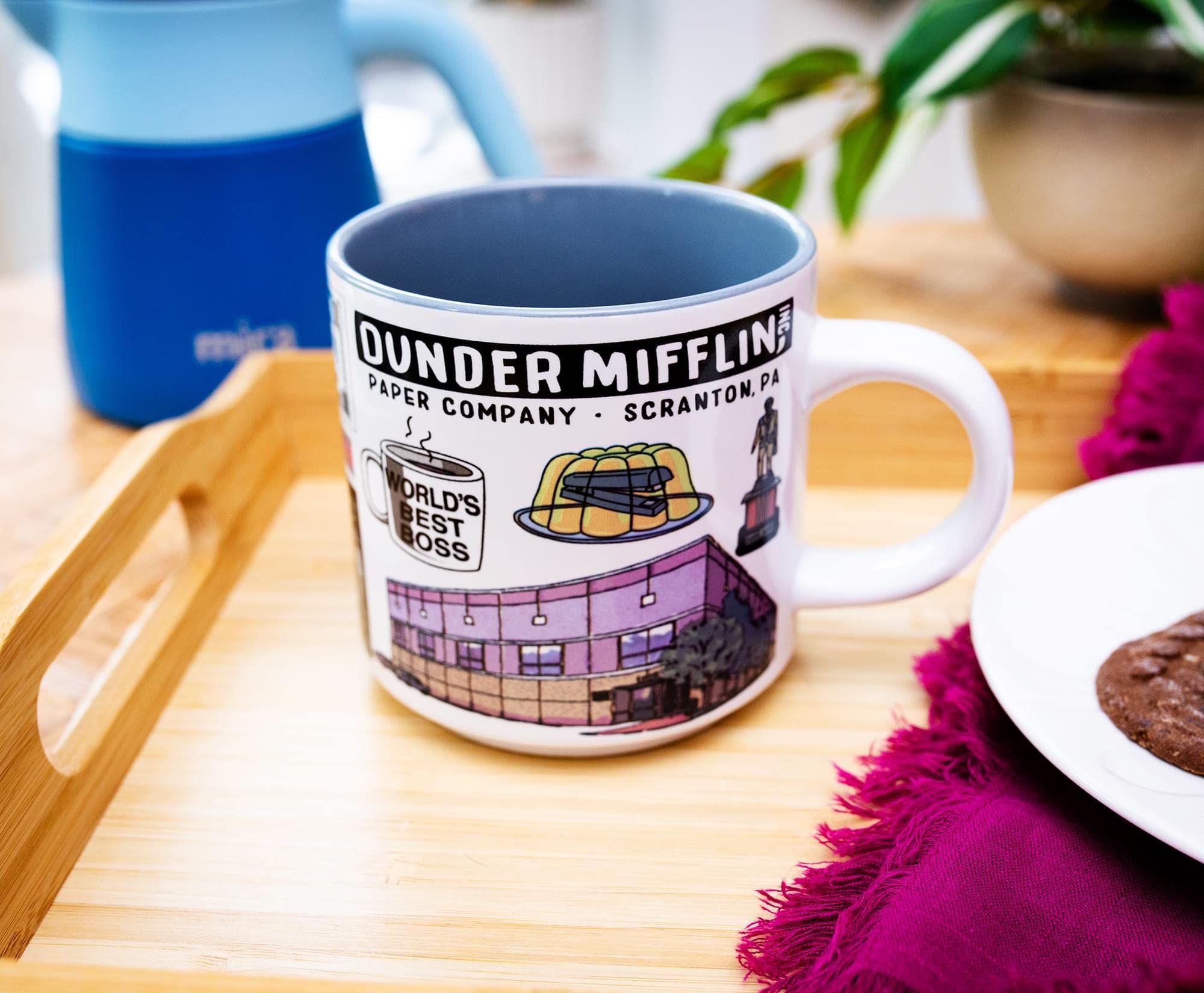 Taza Silver Buffalo con ilustraciones de oficina para fans