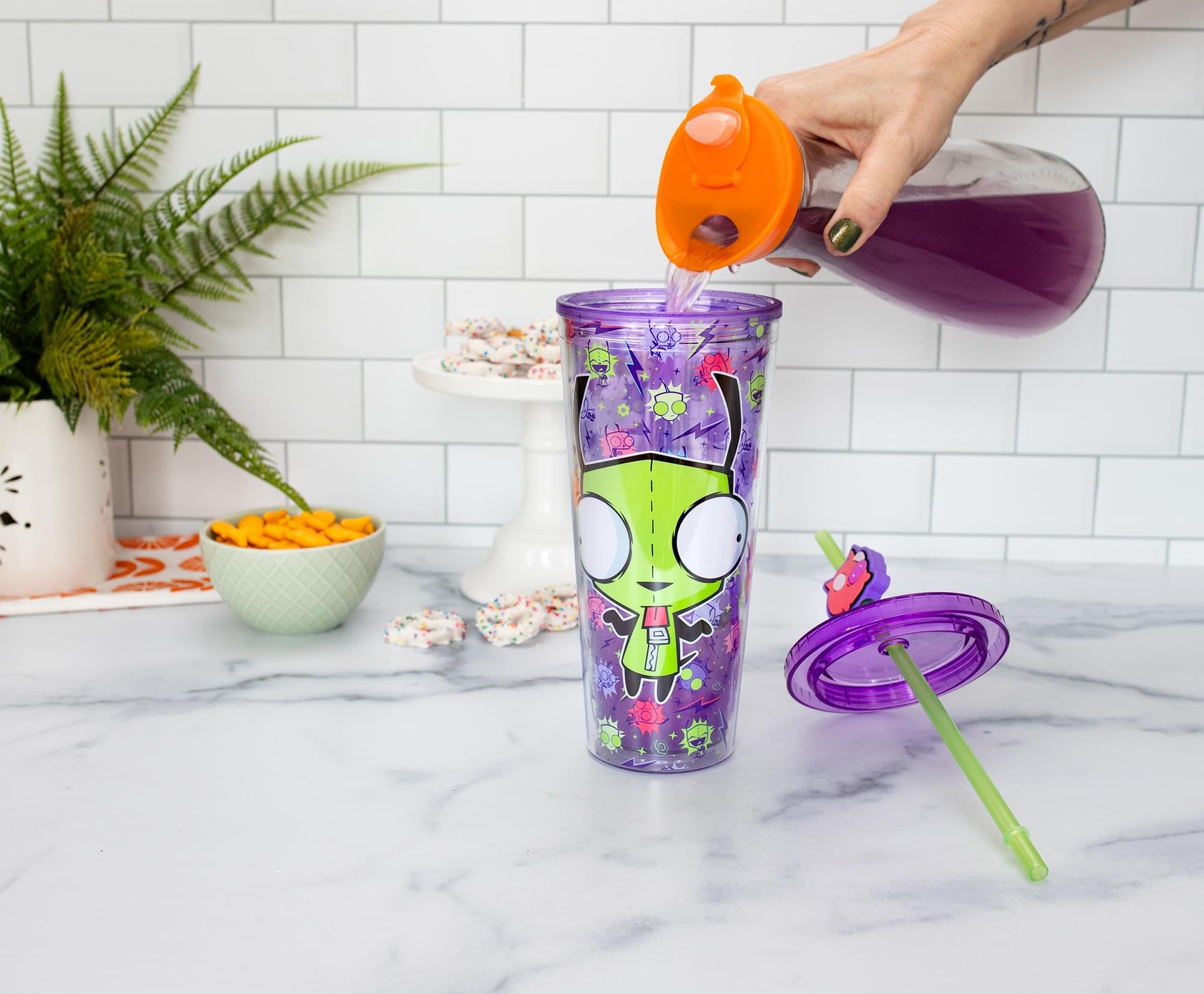 Mercancía oficial Invader Zim de Silver Buffalo para fans.