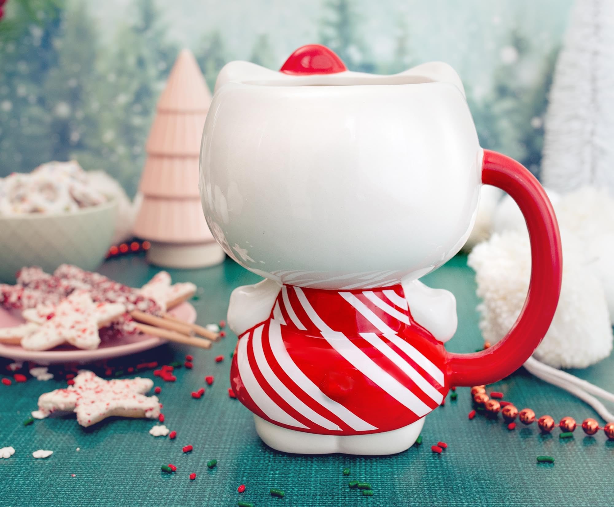 Taza navideña Hello Kitty, versión oficial de Silver Buffalo para fiestas