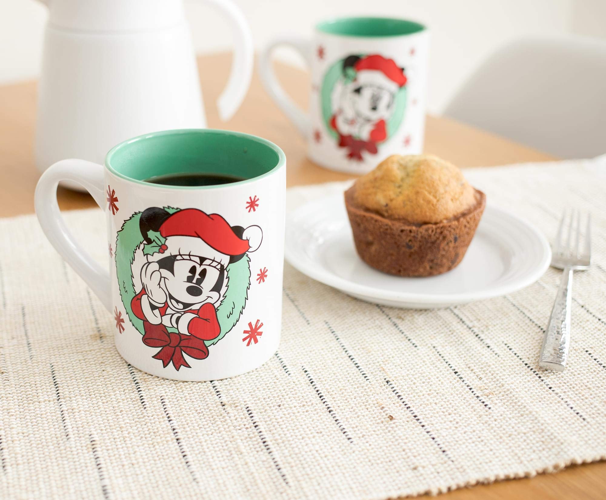 Taza con capacidad de 14 onzas para bebidas favoritas.