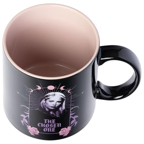 Taza Silver Buffalo Buffy Coleccionista, perfecta para exhibir en tu estante