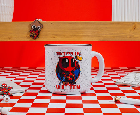 Taza Silver Buffalo de 20 onzas para bebidas variadas.