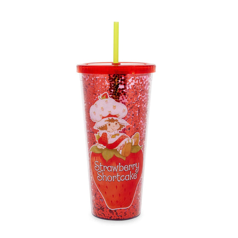 Silver Buffalo vaso frío con Strawberry Shortcake sobre una fresa, ideal para bebidas refrescantes.