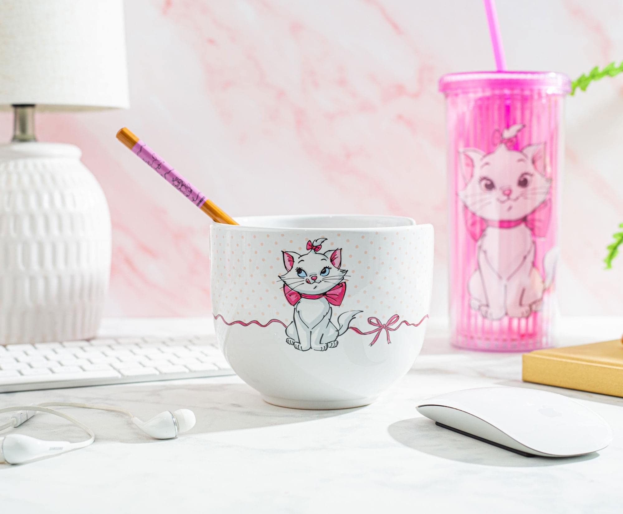 Vajilla diaria de Silver Buffalo inspirada en Disney Aristocats para uso cotidiano