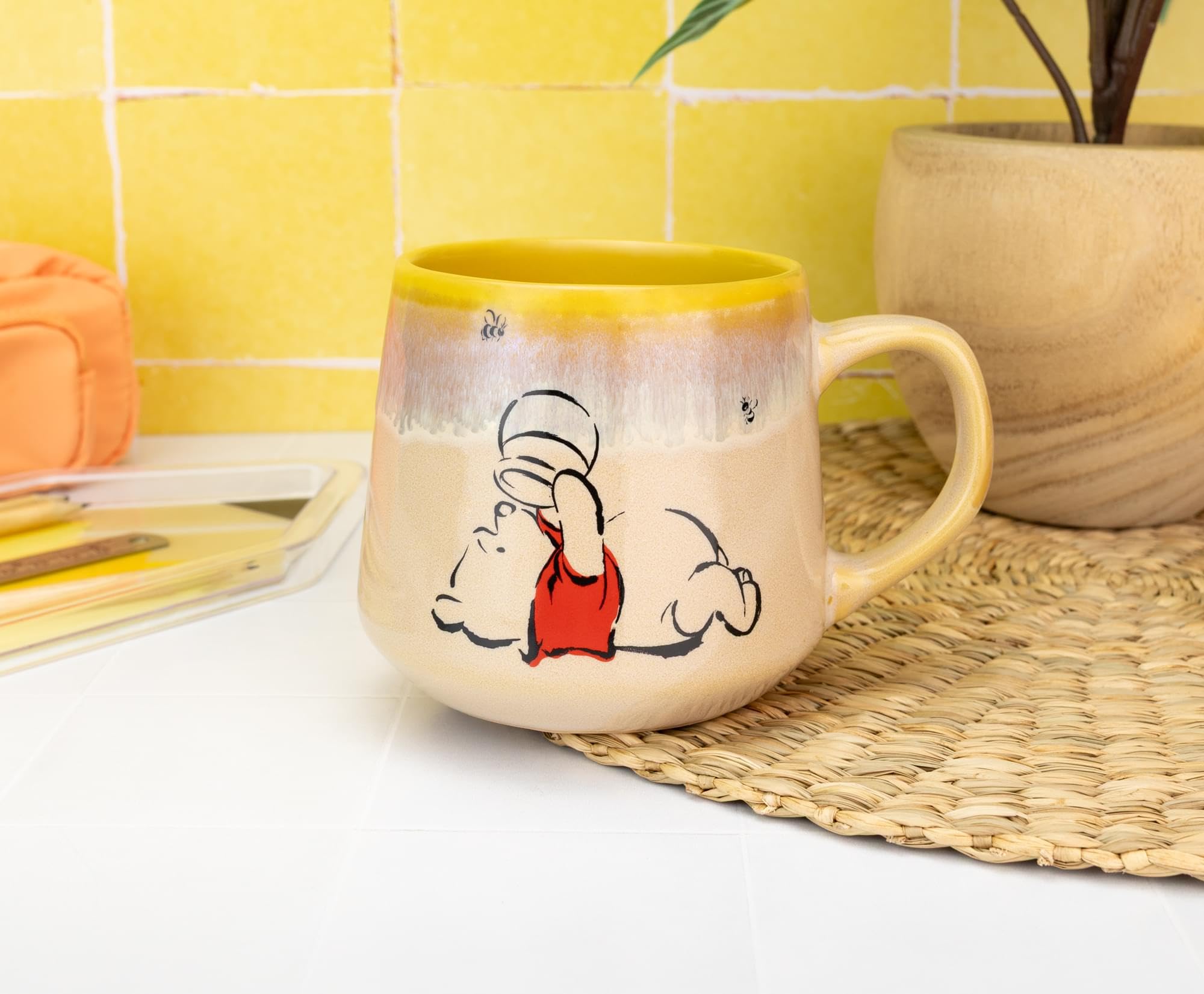 Taza Silver Buffalo Winnie the Pooh apta para microondas