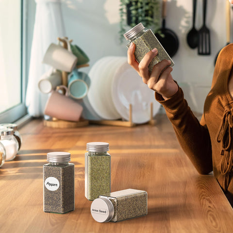 Uso diario en cocina para especias con Simple Houseware.