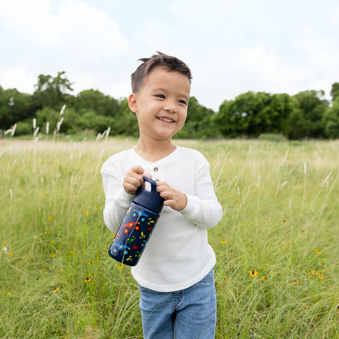 Simple Modern botella Confetti envuelta como regalo, opción lista para regalar
