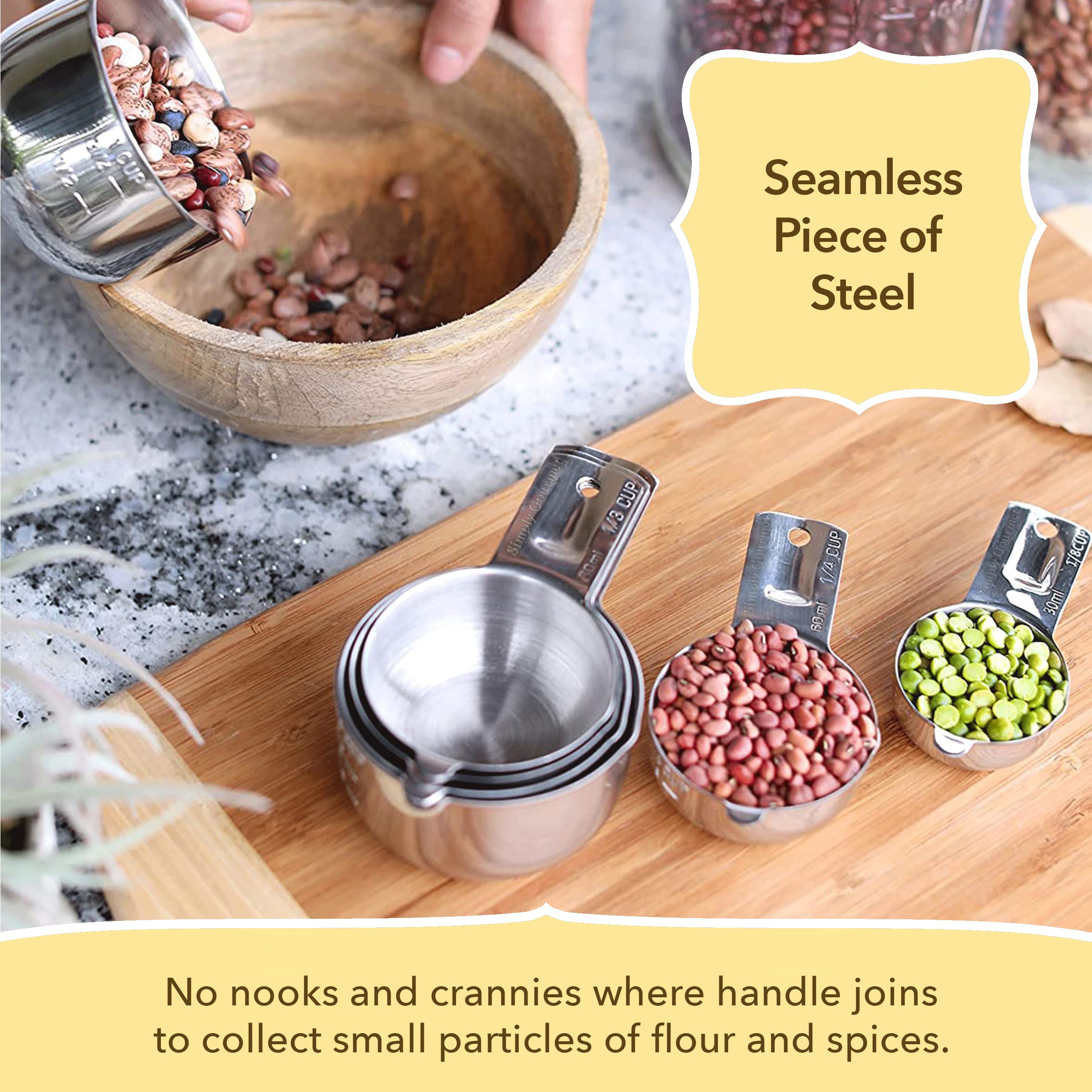 Uso multifuncional en cocina Simply Gourmet para medir secos y líquidos
