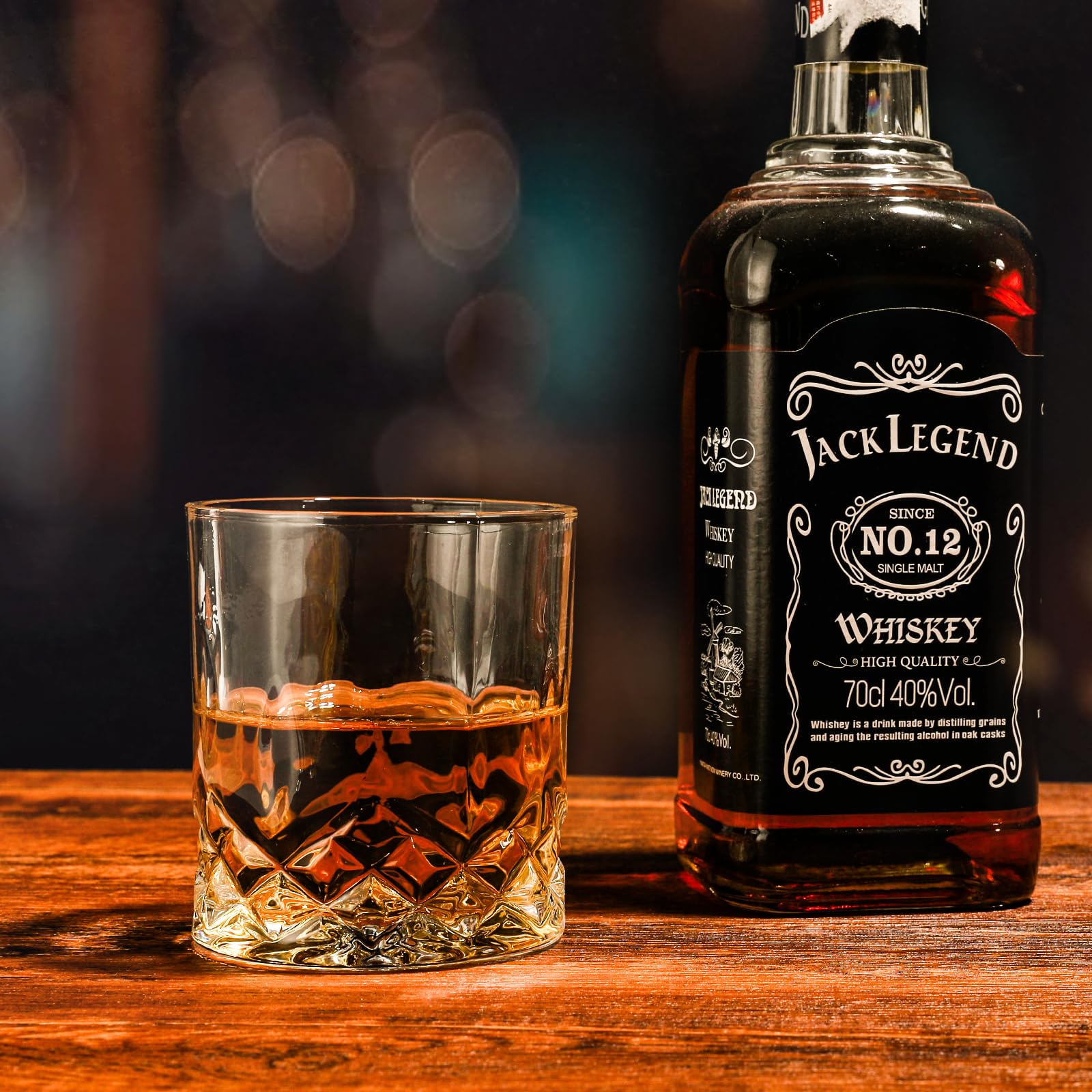 Vaso SIYOUKI de diseño antiguo en cristal facetado para whisky.