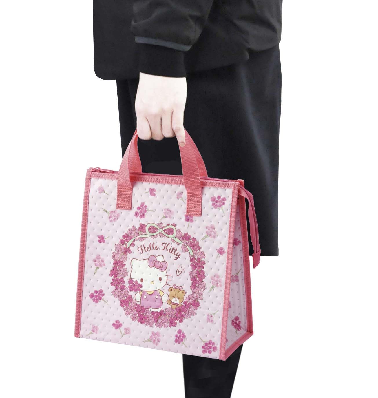 Diseño corona floral Skater Hello Kitty añade estilo al lunch