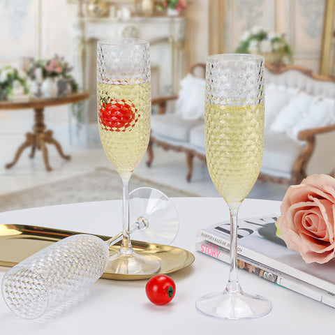Estilo Gatsby en copas SKLENICE, toque vintage para recepciones.