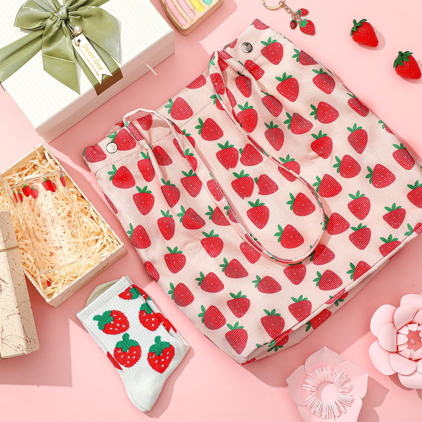 Calcetines Skylety con fresas, confortables para uso diario.