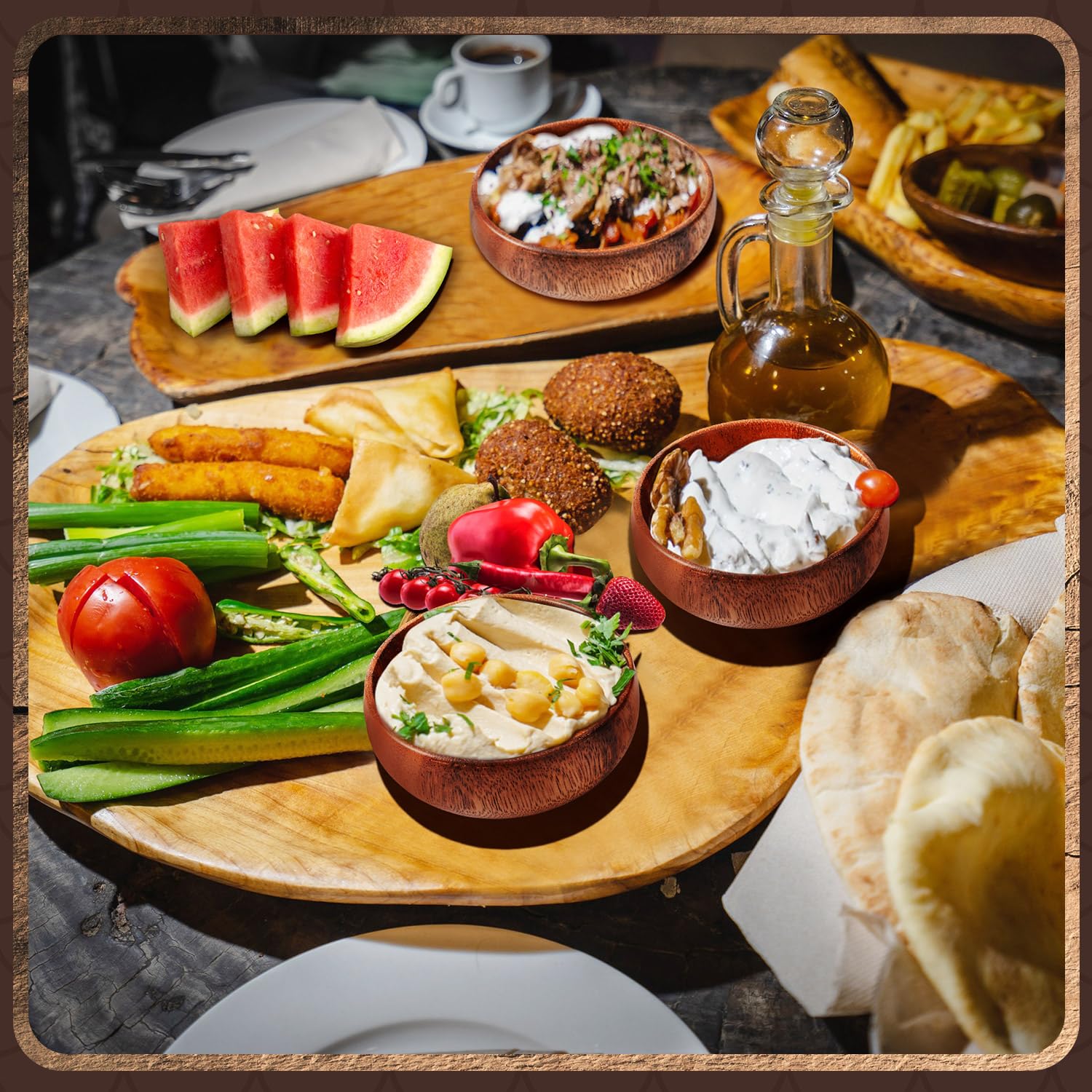 Tazones para ensaladas con veta de madera Skylety, diseño cómodo y atractivo.