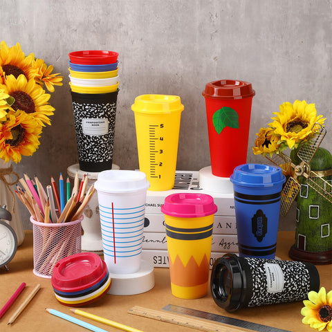 Skylety vaso plástico 16oz con tapa y diseño de cuaderno, útil para bebidas durante clases.