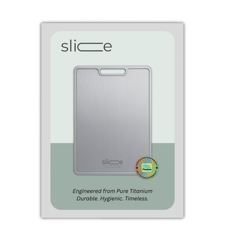 Slice Kitchenware amplia área de trabajo 15x11 para comidas grandes.