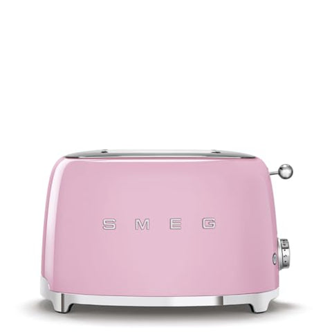 Perilla iluminada y panel de controles en SMEG TSF01PKUS.