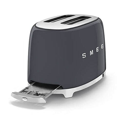 Smeg TSF01GRUS: perilla retroiluminada para elegir funciones con claridad.