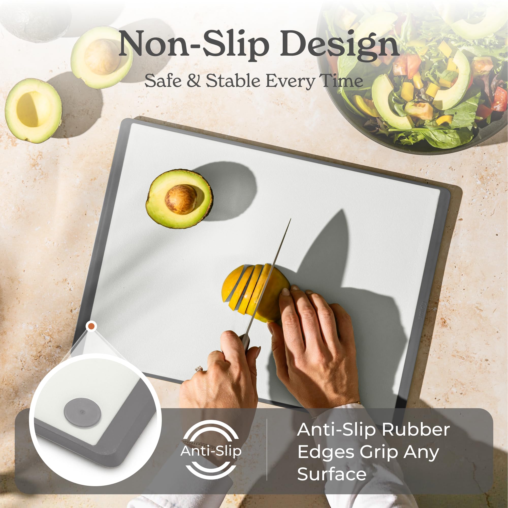 Tabla SMIRLY con bordes ergonómicos para agarre y transporte.