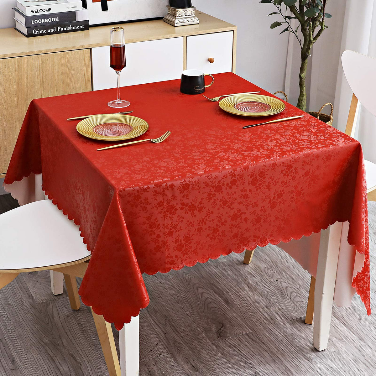 Mantel Smiry cuadrado impermeable en rojo, protege la mesa.