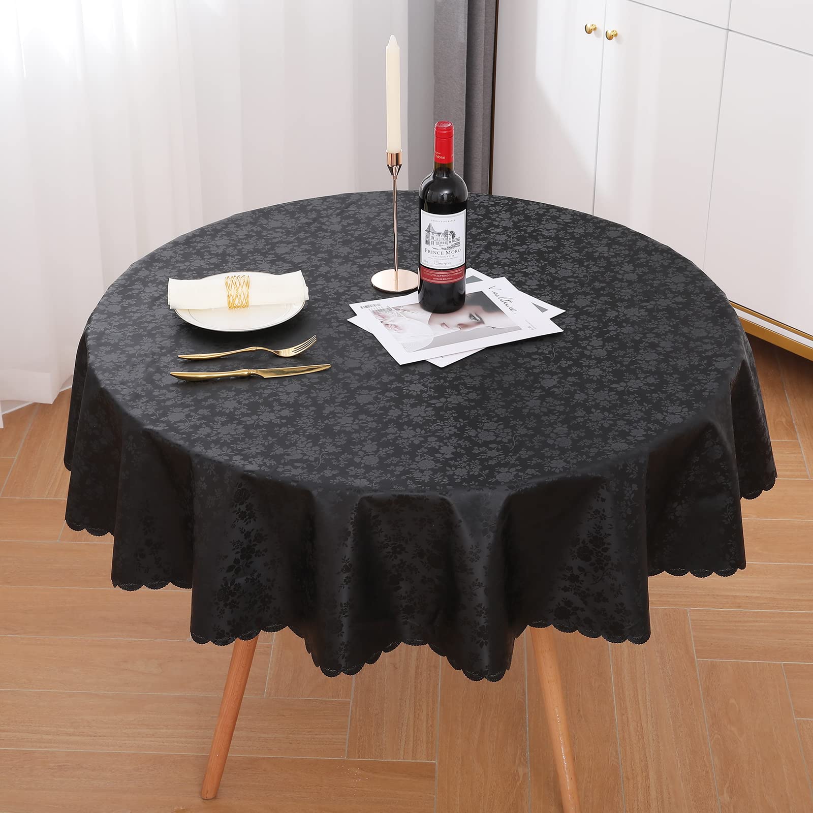 Smiry mantel redondo con bordes festoneados para una cena