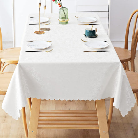 Smiry mantel decorativo con relieve floral para ambiente elegante.