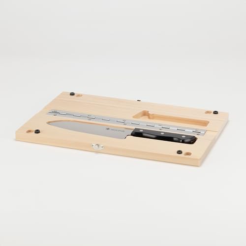 Snow Peak cuchillo de acero inoxidable de alto carbono para tareas en el camping.