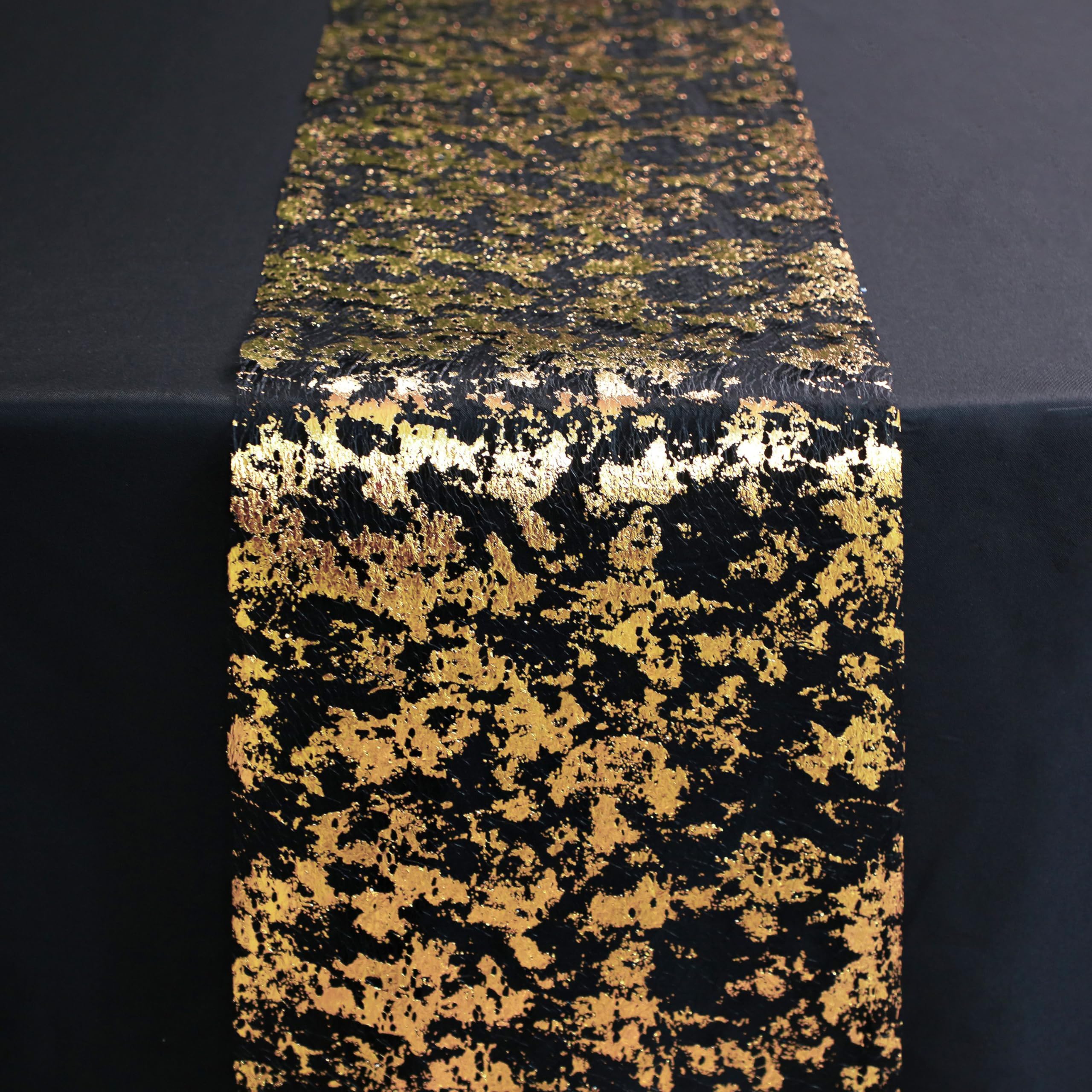 Snowkingdom camino de mesa acabado lujo oro negro, elegante para eventos.