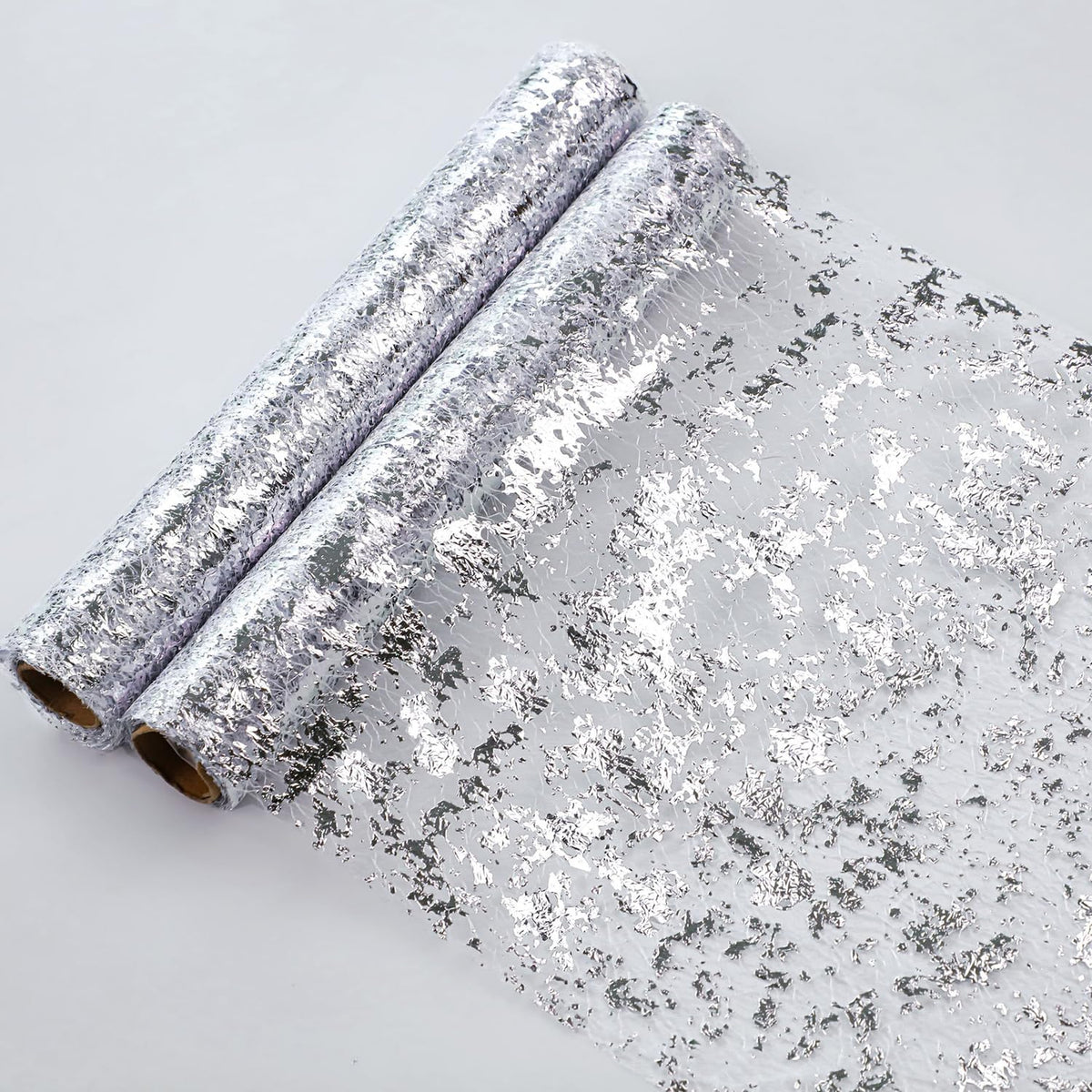 Snowkingdom corredor de mesa plateado con lentejuelas, ideal para bodas y eventos deslumbrantes.