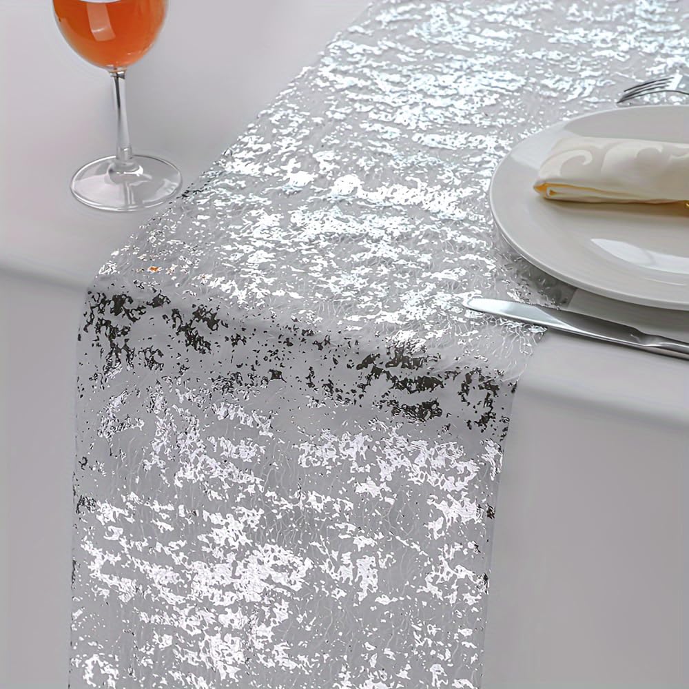 Detalle de malla plateada Snowkingdom con efecto glamour para eventos.