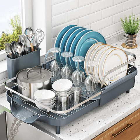 SNTD estante extensible para platos optimiza espacio en cocinas pequeñas.