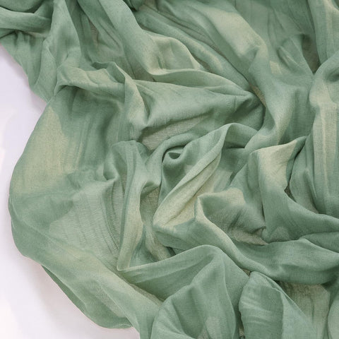 Socomi camino de mesa gasa verde salvia, tela suave para eventos festivos.