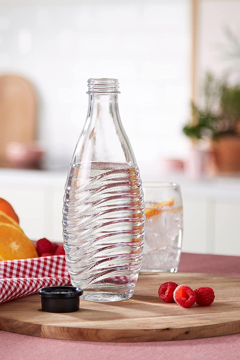 Mantiene burbujas duraderas para refrescos caseros y reuniones.