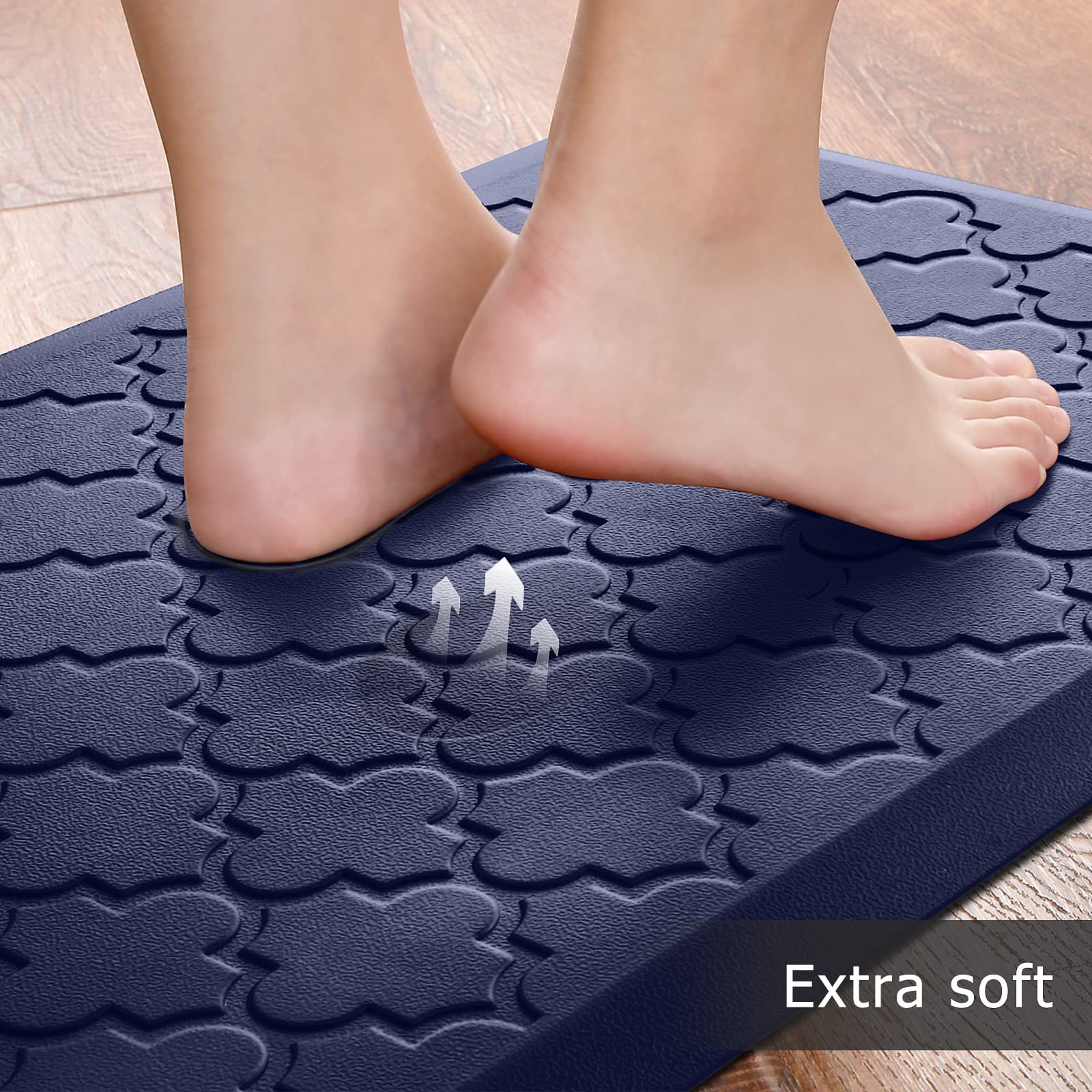 SoftDuo alfombrilla antideslizante evita movimientos en la cocina durante tareas.