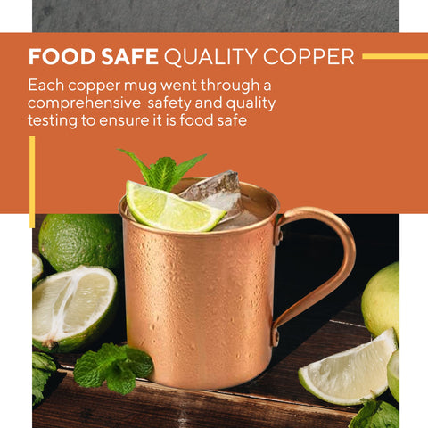 Solid Copper Moscow Mule con lima y jengibre para cócteles.