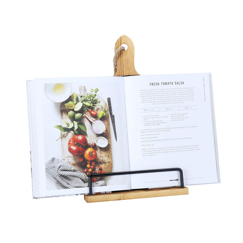 Soligt soporte libro recetas de madera rústica para lectura cómoda.