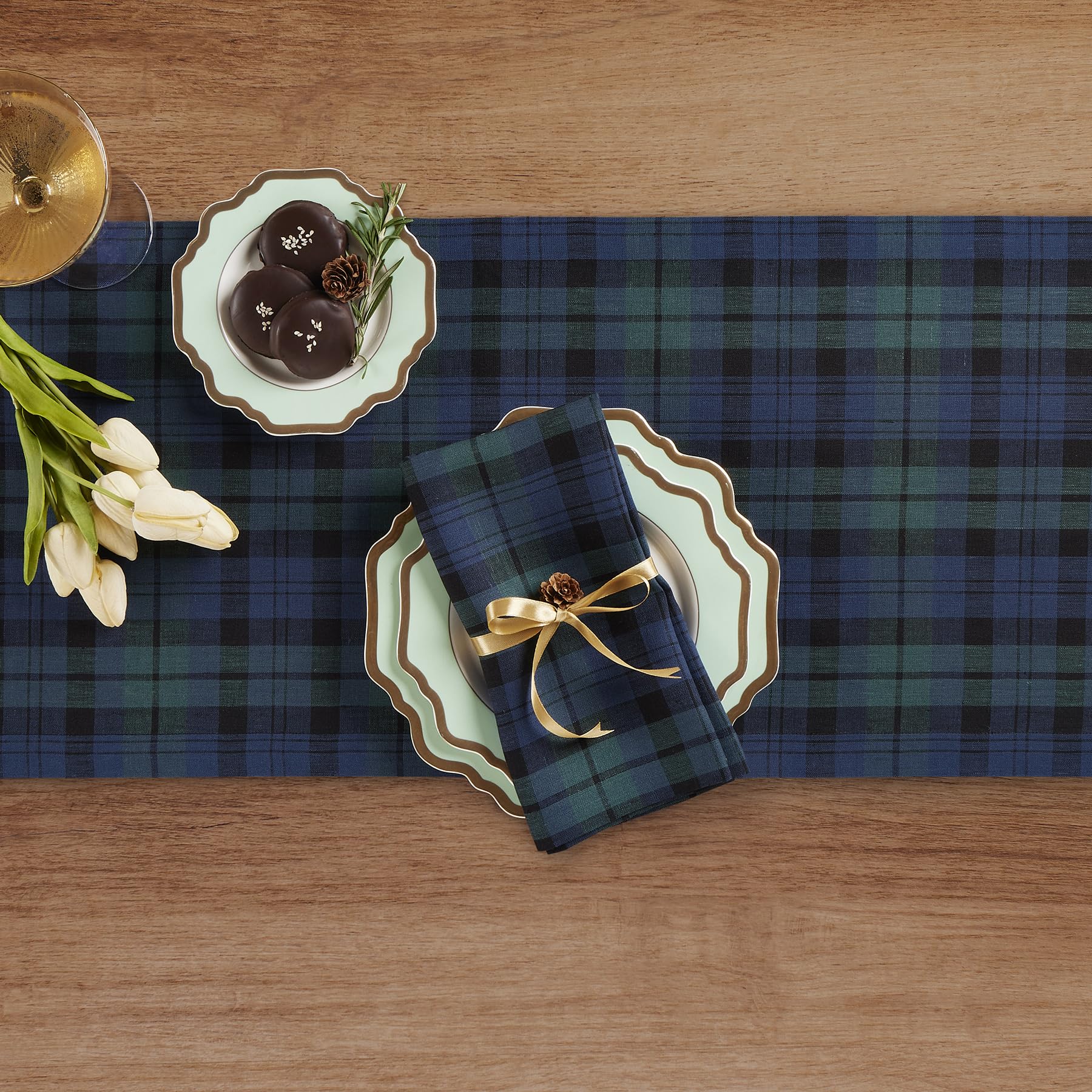 Solino Home corrido de mesa de lino, acabado artesanal y suave.