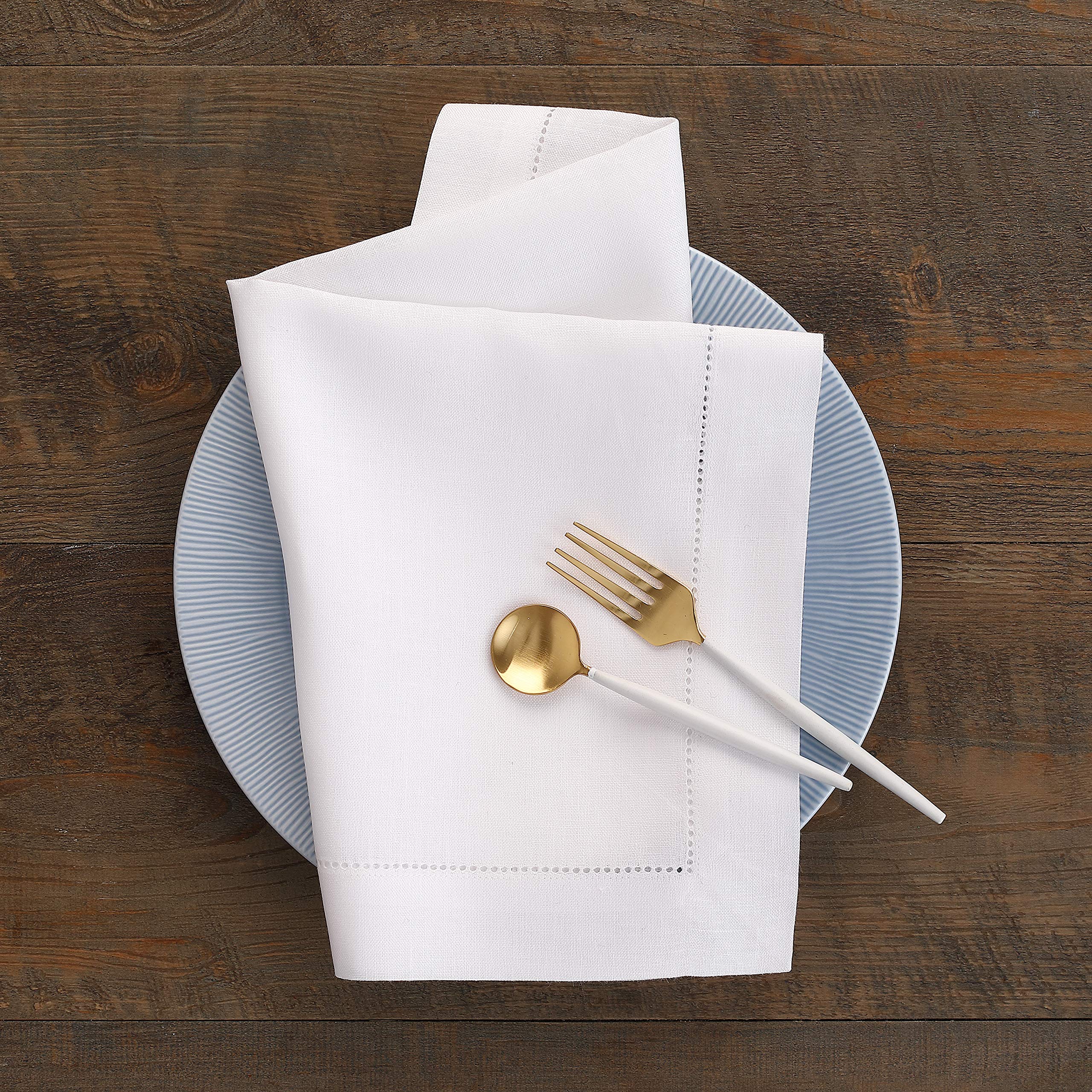 Solino Home lino blanco, estilo clásico y textura sofisticada en la mesa